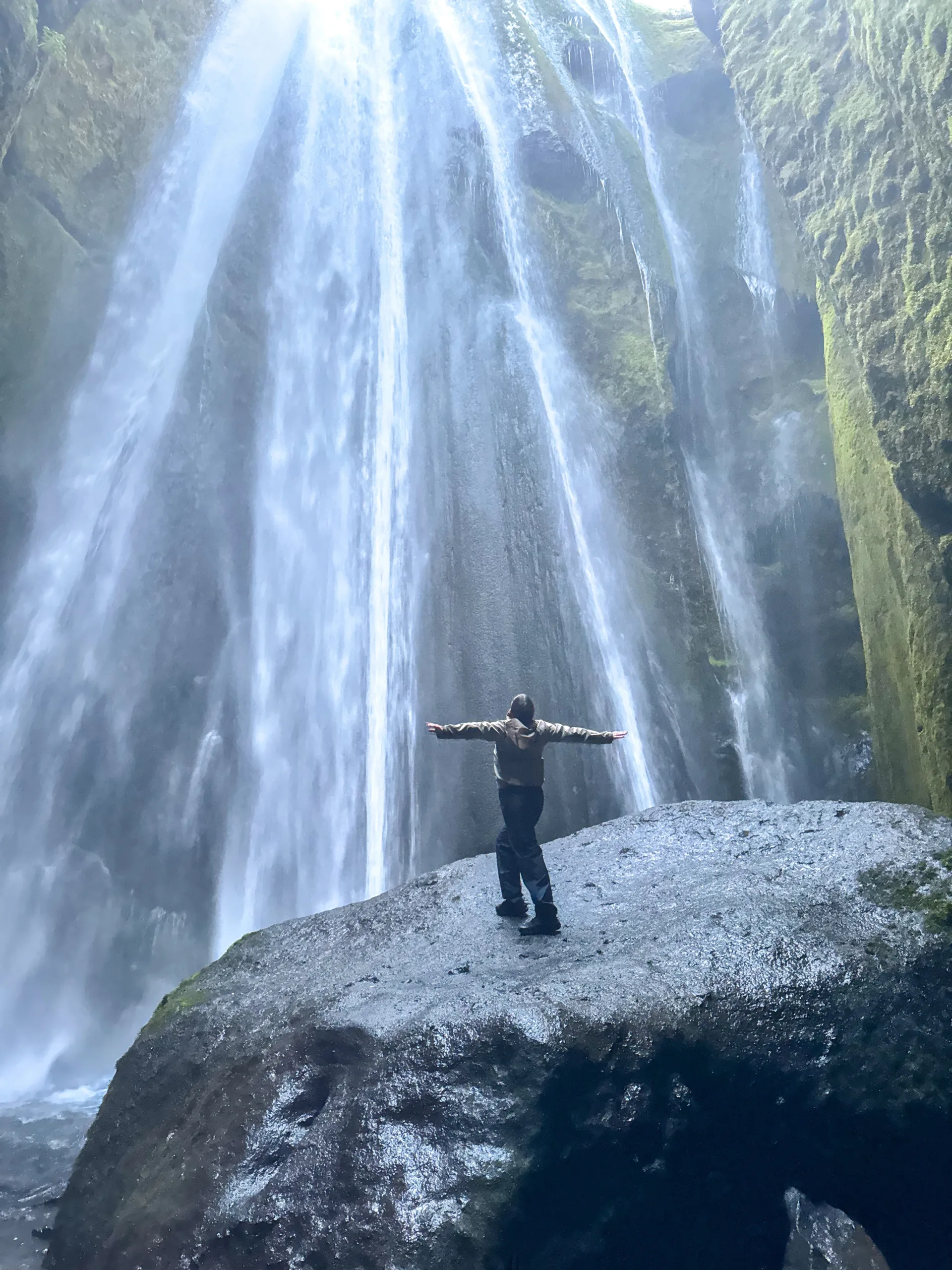 Gljúfrabúi islande cascade Gljúfrabúi islande cascade